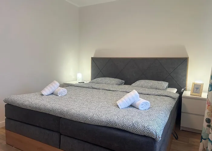 Hermann Central Apartment